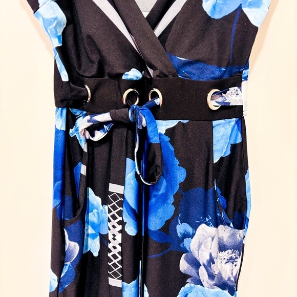 VENUS | Black & blue floral wrap jumpsuit | Soft drape style | Small * - Picture 7 of 9